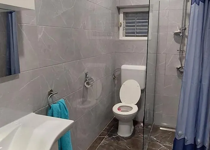 Tinka Starigrad Paklenica
