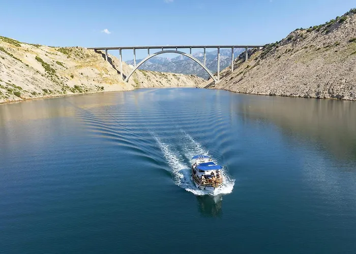 Tinka * Starigrad Paklenica